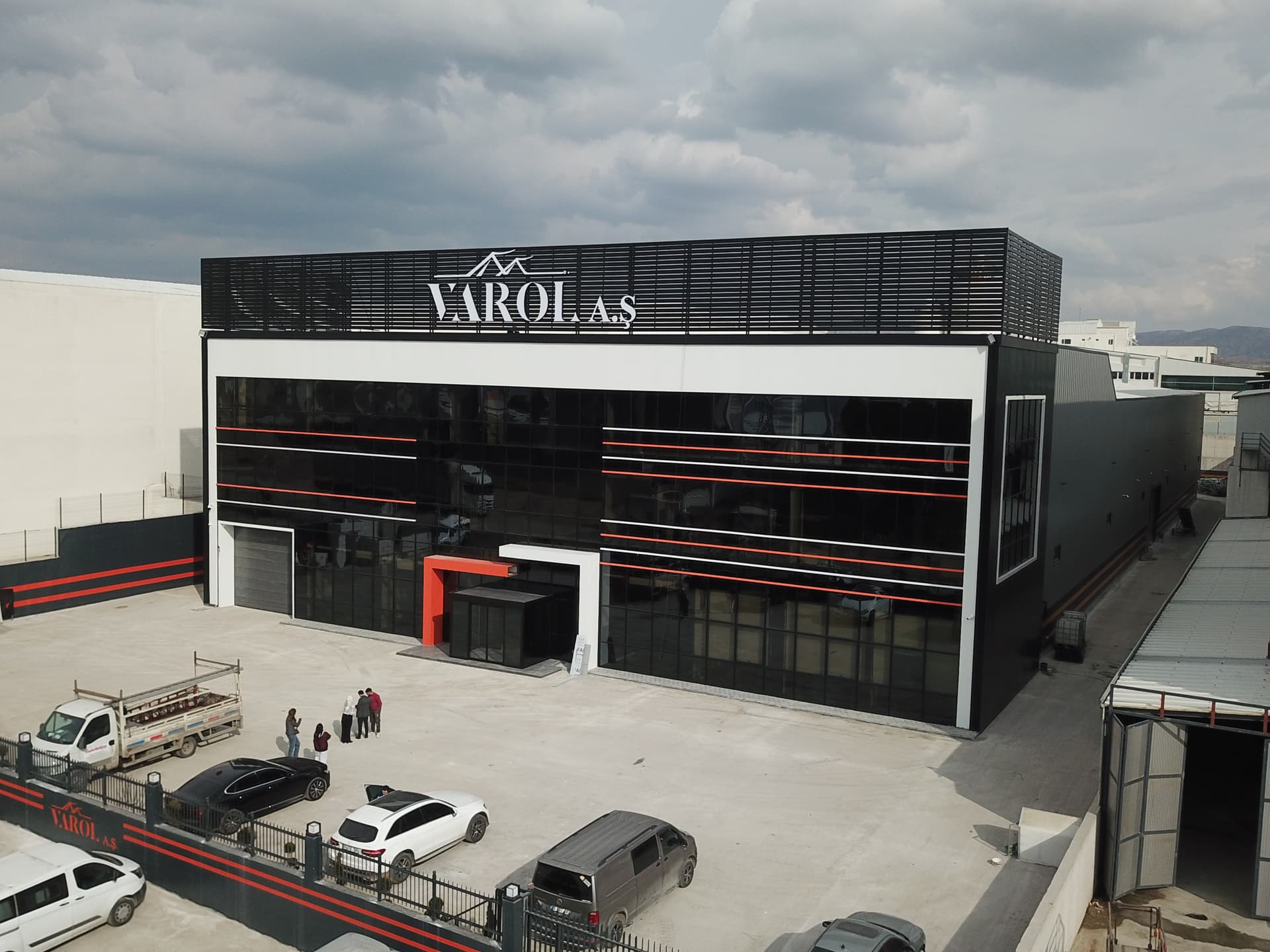 Varol Tent — producție și soluții de corturi